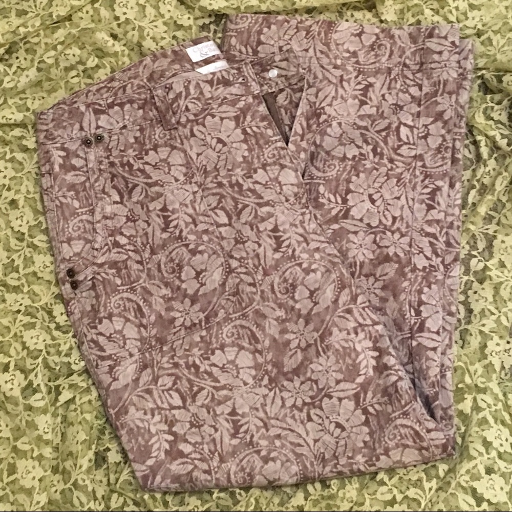 Christopher & Banks Sz 8 Capri